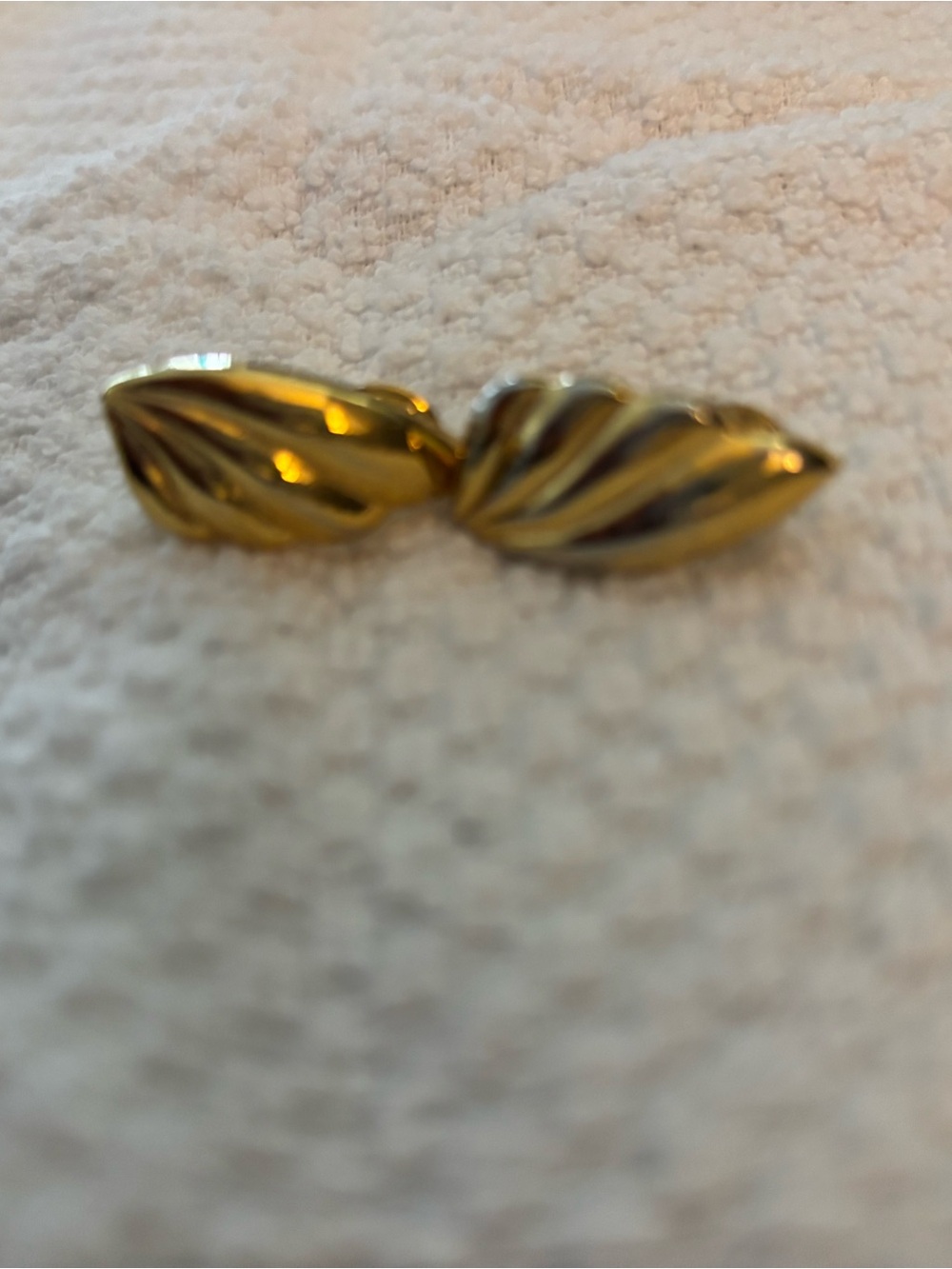 Gold Leaf-Textured Women’s Earrings - Elegant Gold Tone